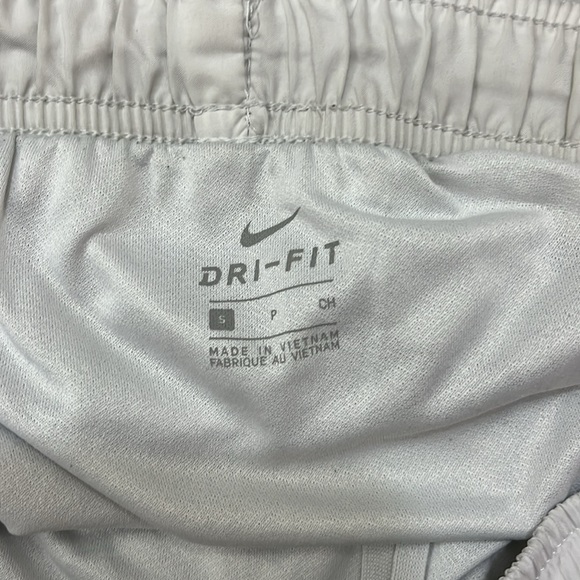 nike tempo running shorts, size small, white color - Picture 4 of 4